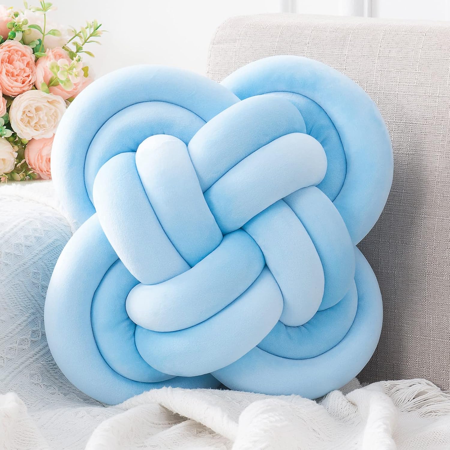 Knot Pillow, Decorative Throw Pillows with Soft Plush for Couch