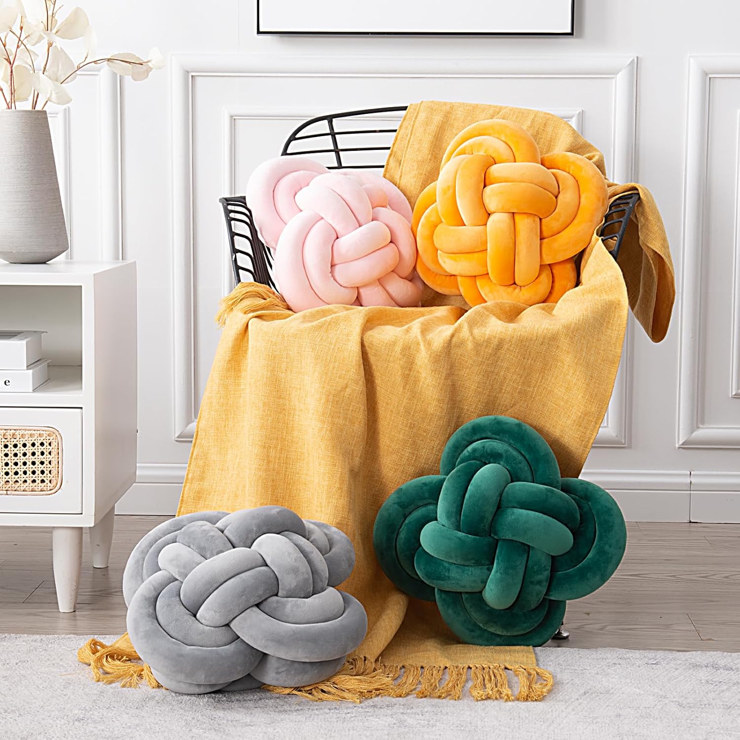 Knot Pillow, Decorative Throw Pillows with Soft Plush for Couch